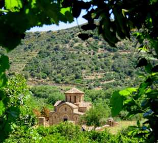 Panagia-Kirche in lieblicher Landschaft