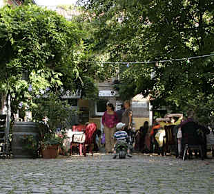 Café Kostbar Biergarten