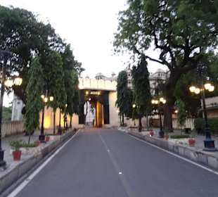 2. Eingang, nicht weit zur Seilbahn