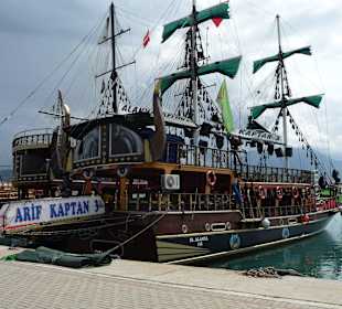 Piratenboot in Alanya