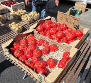 Impressionen vom Wochenmarkt Saint-Cyprien-Plage
