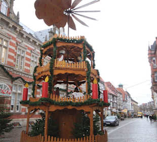 Weihnachtspyramide in der Altstadt von Hameln