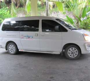 Extra Tours Shuttle Bus