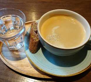 Café crème in der Bäckerei Seel