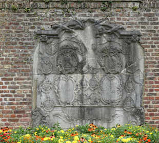 Epitaph mit Wappen der Familie Colyn/Herssel.