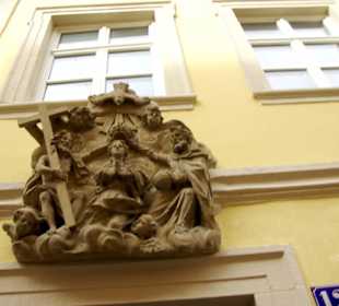 Fresken an den alten Häusern