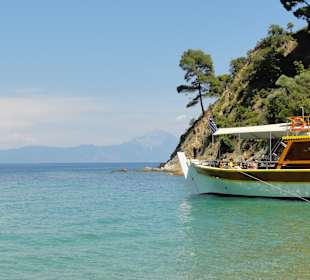 Blaue Lagune und Blick auf den Berg Athos