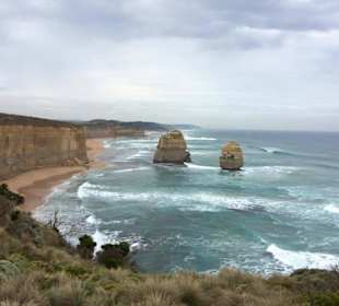 12 Apostles