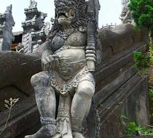 Dettaglio statua