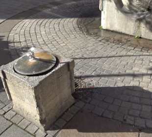 Vierjahreszeit-Brunnen