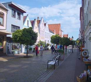 Ein Rundgang durch die "Rosenstadt" im Sommer 