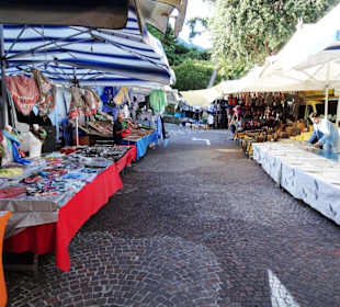 Rundgang über den Markt von Malcesine