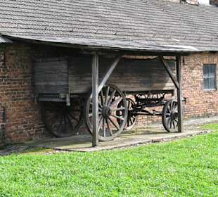 Transportwagen für Lebensmittel und Leichen