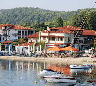 Hafen Omnos Panagias