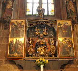 Innenbesichtigung der Sebalduskirche, Nürnberg