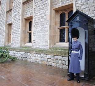 Wachposten vor dem Jewel House