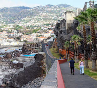 Auf dem Promenadenweg nach Camara de Lobos