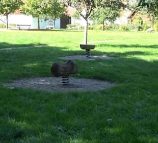 Schaukelweg an der Donau