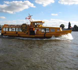 Die Fähre zum Musical König der Löwen