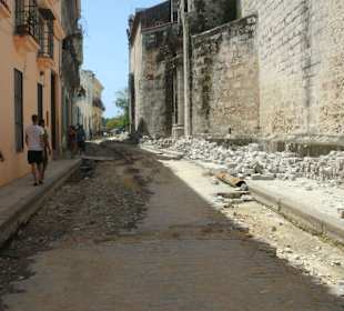Baustelle mitten in Havanna