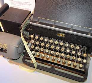 Telegrammbearbeitung am Fernschreibarbeitsplatz