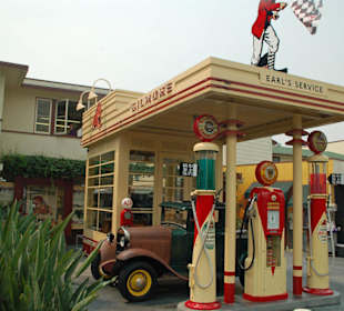 Tankstelle von damals, schön restauriert