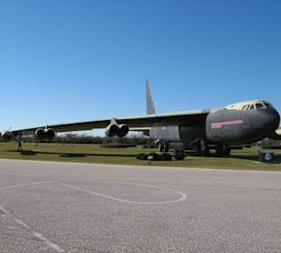 B 52D Stratofortress im Battleship Memorial Park