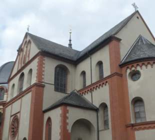 Neumünster: Außenansicht (Rückseite)