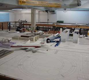 Im Bau: Airport / Flughafen