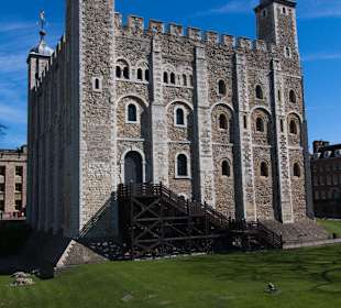 Белая башня