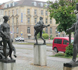 Plastik Raub der Sabinerinnen am Breiten Weg