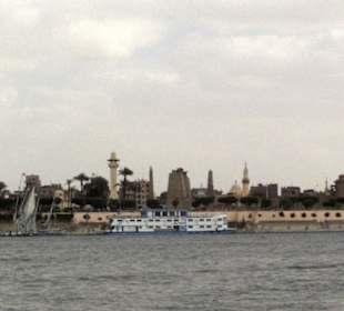 Blick über den Nil in Luxor