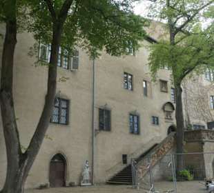 Unterwegs auf dem Gelände von Schloss Aschach