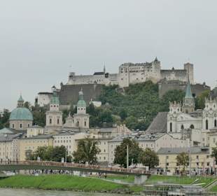 Ausblick vom Elisabethkai an der Salzach