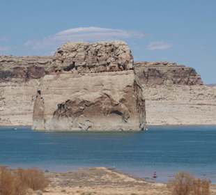 Lone Rock im Lake Powell