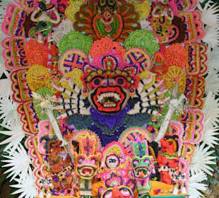 Opfergaben für hohes Tempelfest