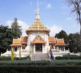 Wat Huay Mongkol