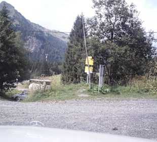Unterhalb noch mal Parkplätze