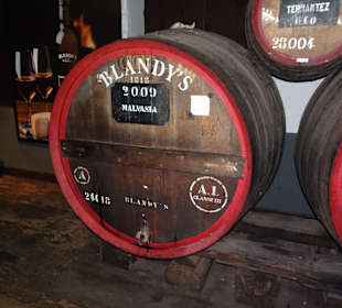 Madeira-Fässer in der Blandy's Wein Lodge