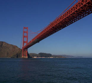 unter der Golden Gate Bridge
