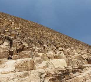 Cheops Pyramide Eingangsseite zur Grabkammer