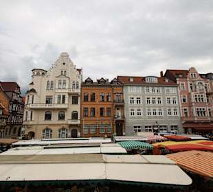 Marktgeschehen auf dem Marktplatz