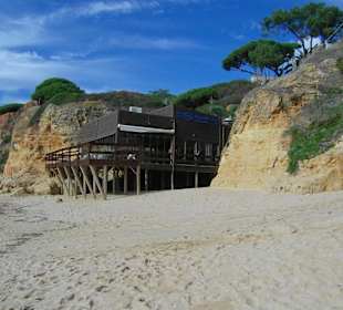 Am kleinen Hotelstrand
