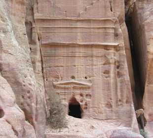 Case scavate nella roccia