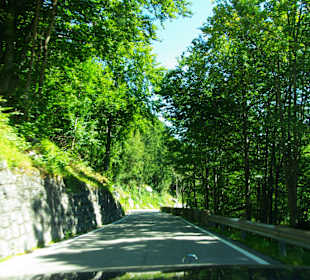 Gut gesicherte Straße