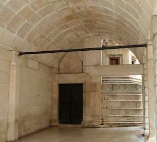 Zugang von der Straße