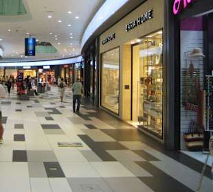 Kings Avenue Mall