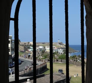 Durch dieses Gitter war kaum ein Hereinkommen