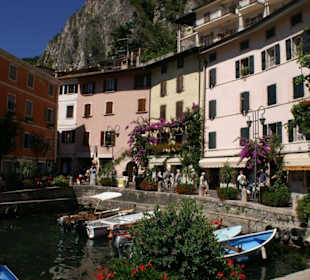 Der kleine Hafen von Limone