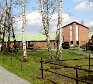 Blick über das Außengelände des Museums